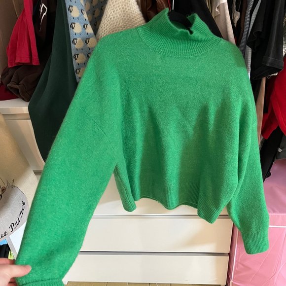 Zara Green turtleneck - Picture 1 of 1